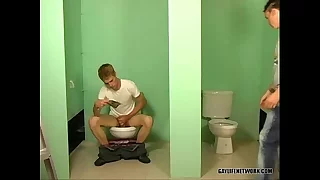 Twinks Fuck in Public Go to the loo